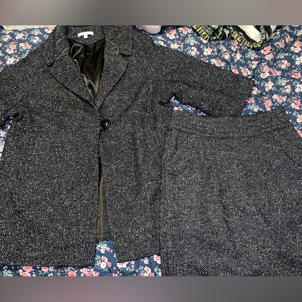 Cabi grey/blue Blair pea coat and skirt set woman size 8 or medium - Picture 1 of 12